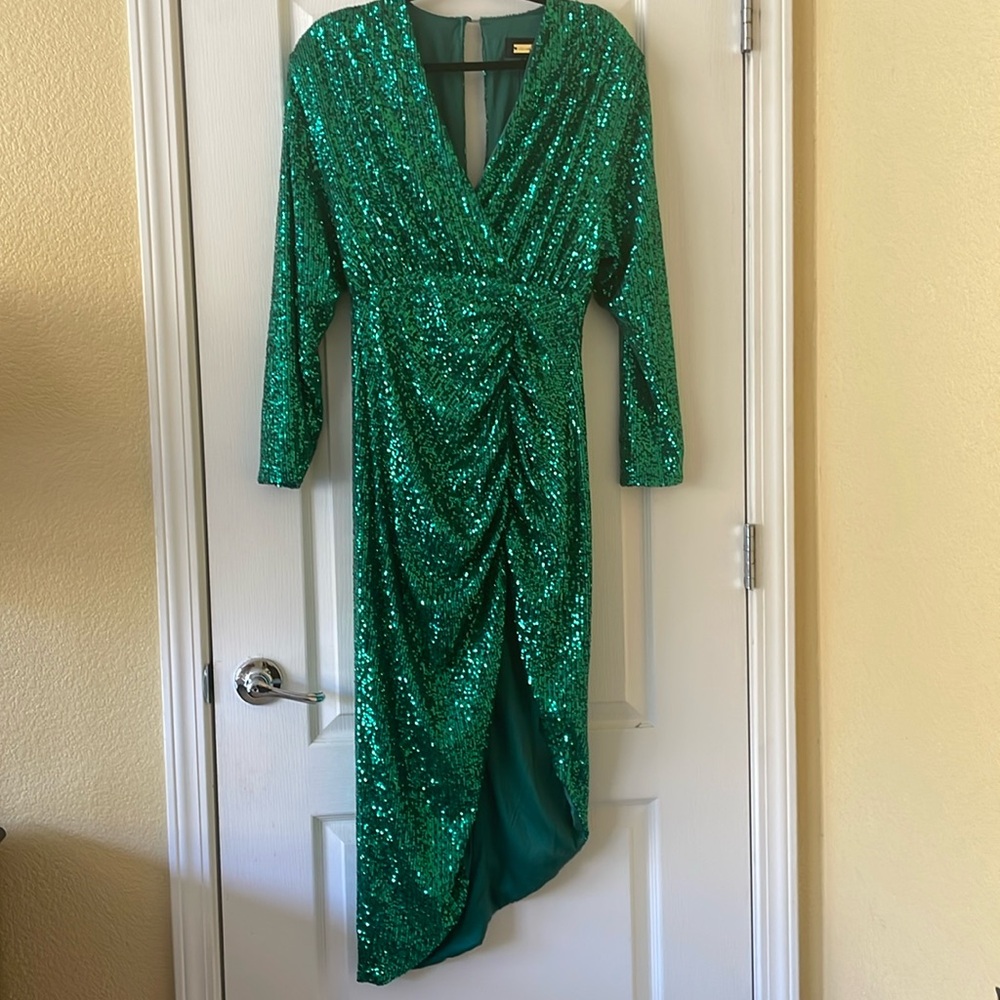 Alexia Damor Silena Surplice Dolman Sleeve Dress - Green Sequin Dress w/ Tags